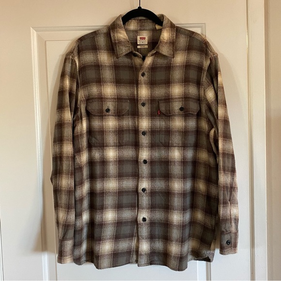Levi’s Men’s Flannel - Picture 5 of 8